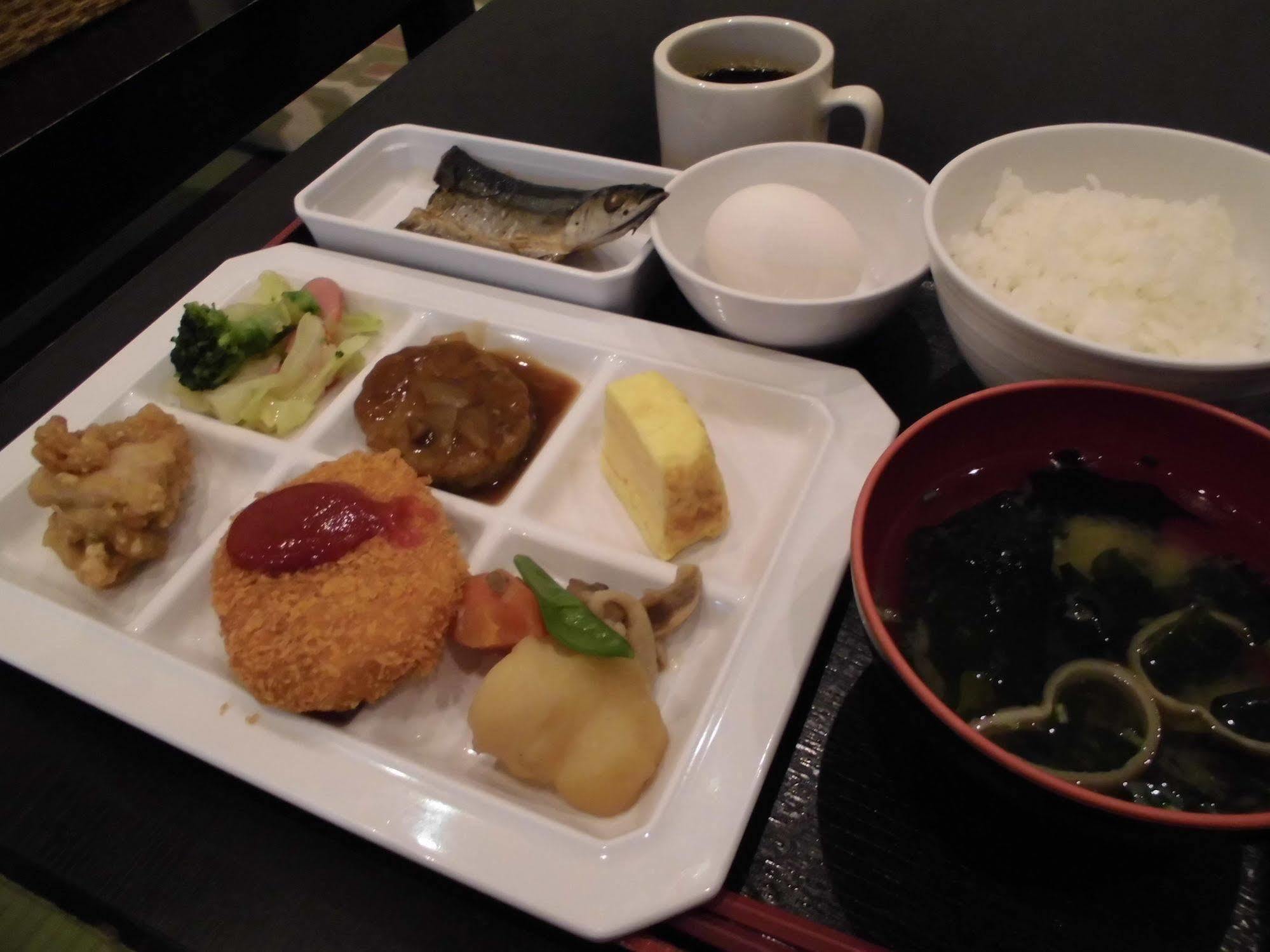 Wellbe Meieki Nagoya Eksteriør bilde
